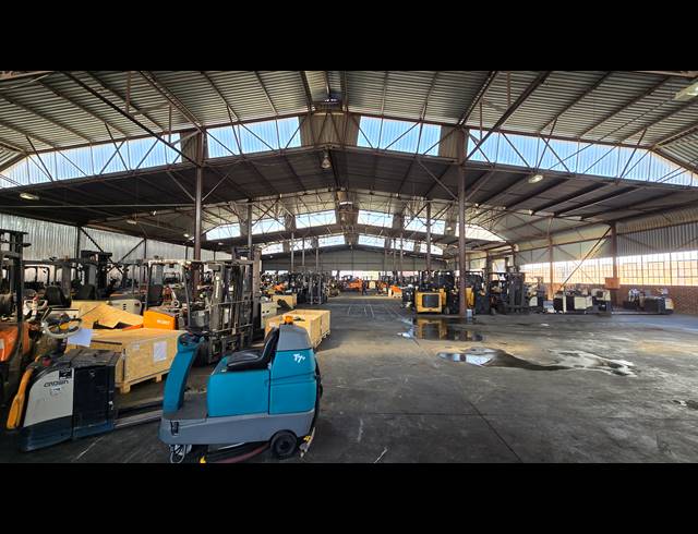 6,225M² WAREHOUSE FOR SALE IN CHLOORKOP